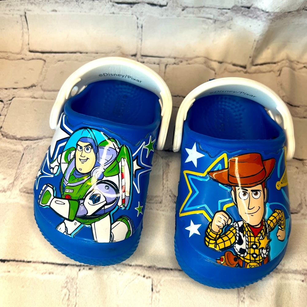 Toy Story 4 crocs - toddler